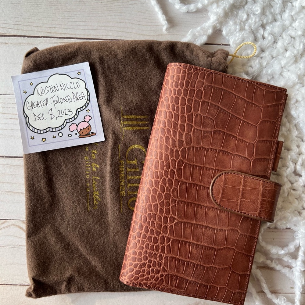 EUC Gillio Hobonichi Weeks Cover Appunto Slim in Rosewood Mat Croco